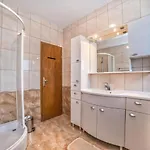 Dusan Apartament Banjol
