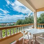 Apartament Dusan *