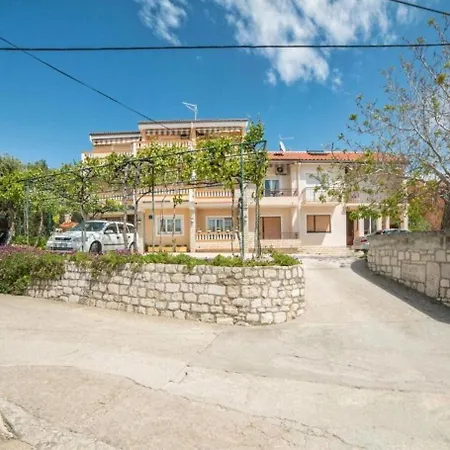 Dusan Apartment *