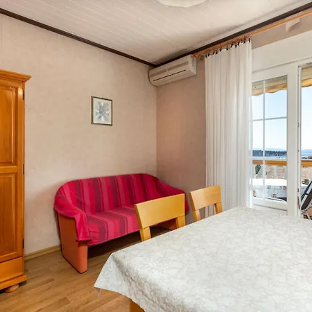 Dusan Apartman *